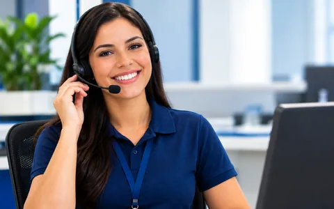 Atendente Empalux no call center